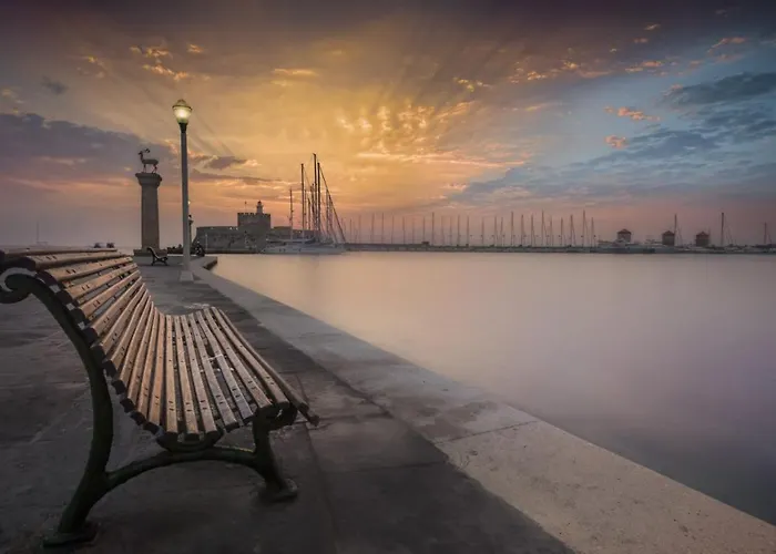 Lejlighed Costamare Boutiqueapart-where Luxury Meets Comfort