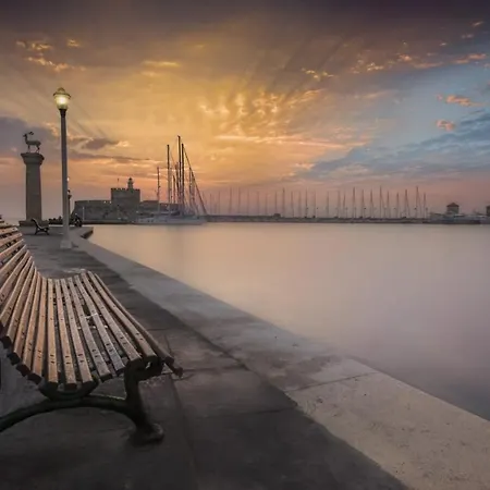 Apartamento Costamare Boutiqueapart-where Luxury Meets Comfort